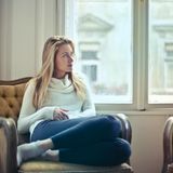 Reflektieren Sie sich selbst.   Achtsamkeit ist nicht nur im Umgang mit anderen Menschen gefragt, sondern auch im Bezug auf uns selbst. Hinterfragen Sie sich also regelmäßig selbst, um Ihre Bedürfnisse, Wünsche, Stärken und Schwächen kennenzulernen. Nur so können Sie auch bewusst mit sich selbst umgehen und das auch von anderen erwarten.