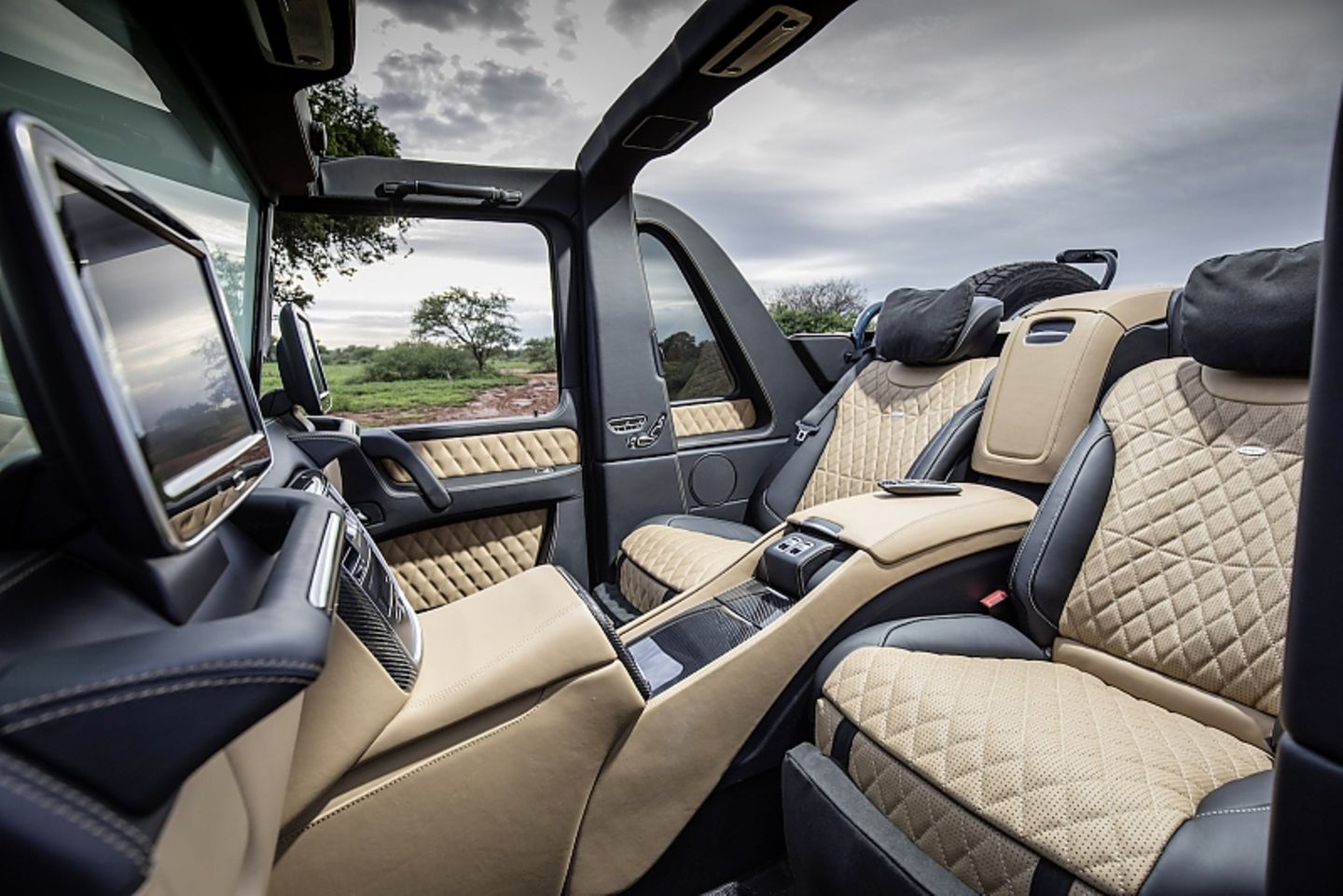 Mercedes Maybach G 650 Landaulet 2017