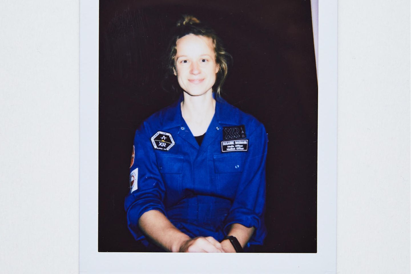 Im Mai dieses Jahres reiste ich auf den Mond. Ich wurde Medical und Media Officer der Alpha XR Crew. Zwei Wochen verbrachte ich auf engstem Raum ohne Privatsphäre, ohne Kontakt zur Außenwelt und ohne Tageslicht mit vier mir zunächst fremden Personen. Alles zum Zwecke der Forschung