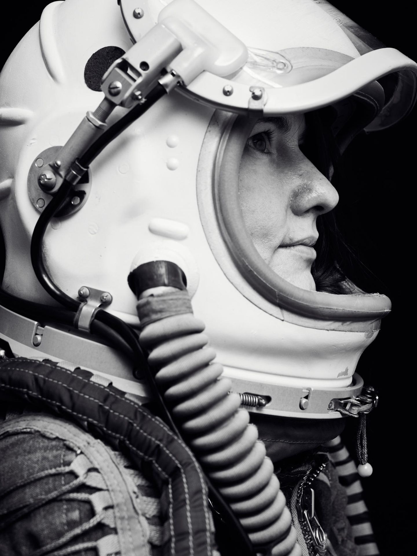 Frau mit Helm