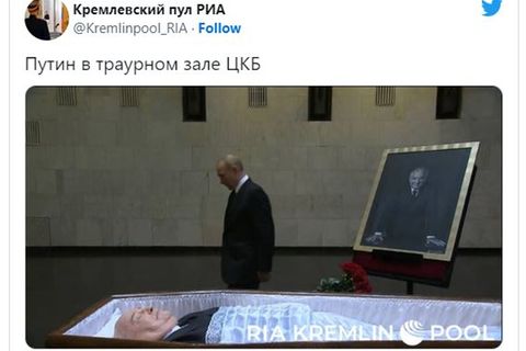 Putin am Sarg von Gorbatschow
