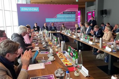 Video: Unionsklausur auf der Zugspitze