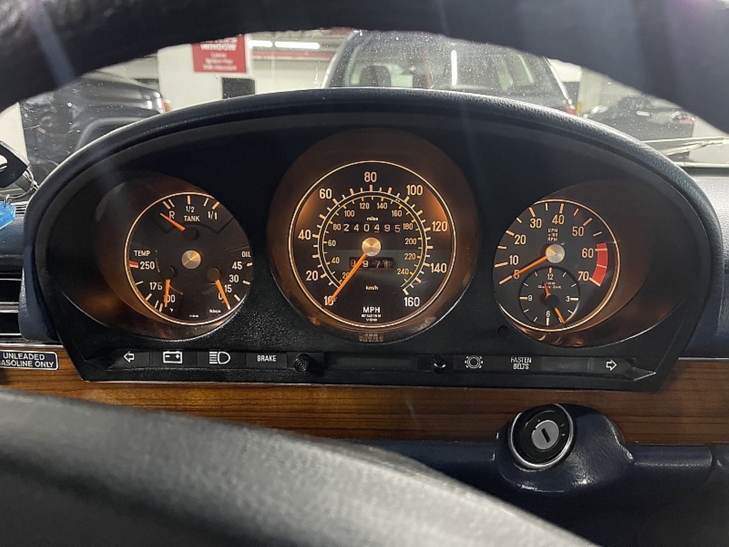 Mercedes 450 SEL - Roadtrip Lincoln Highway