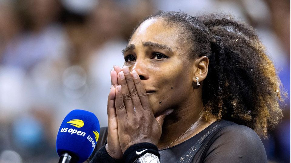 Serena Williams weint nach dem Ausscheiden bei den US Open