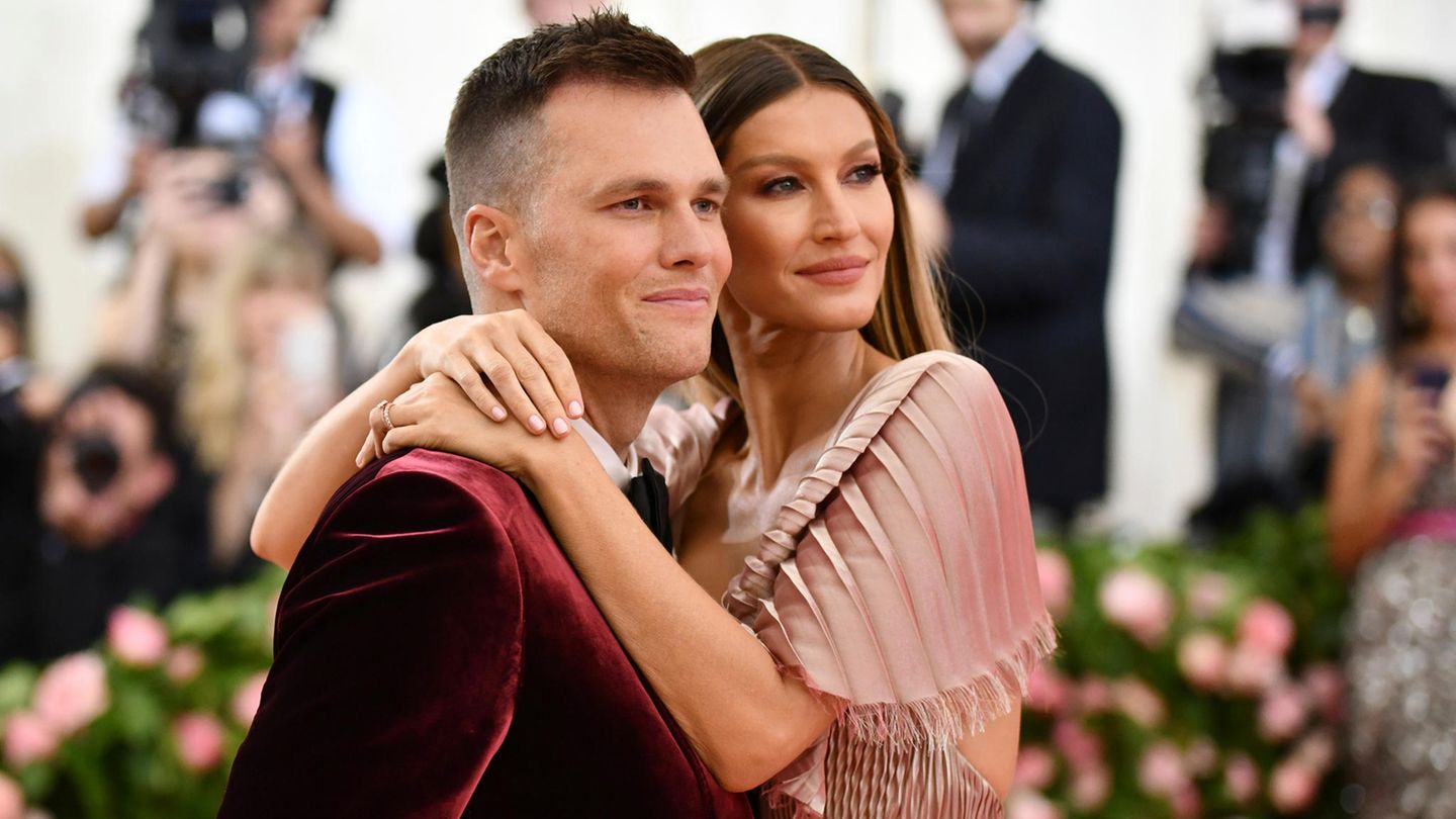 People of today: Glamor couple: Tom Brady and Gisele Bundchen are said to be in trouble