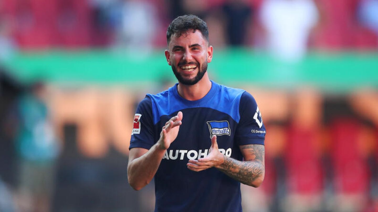 Bundesliga Augsburg Hertha Richter freut sich