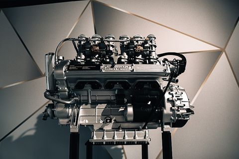 Lamborghini V12