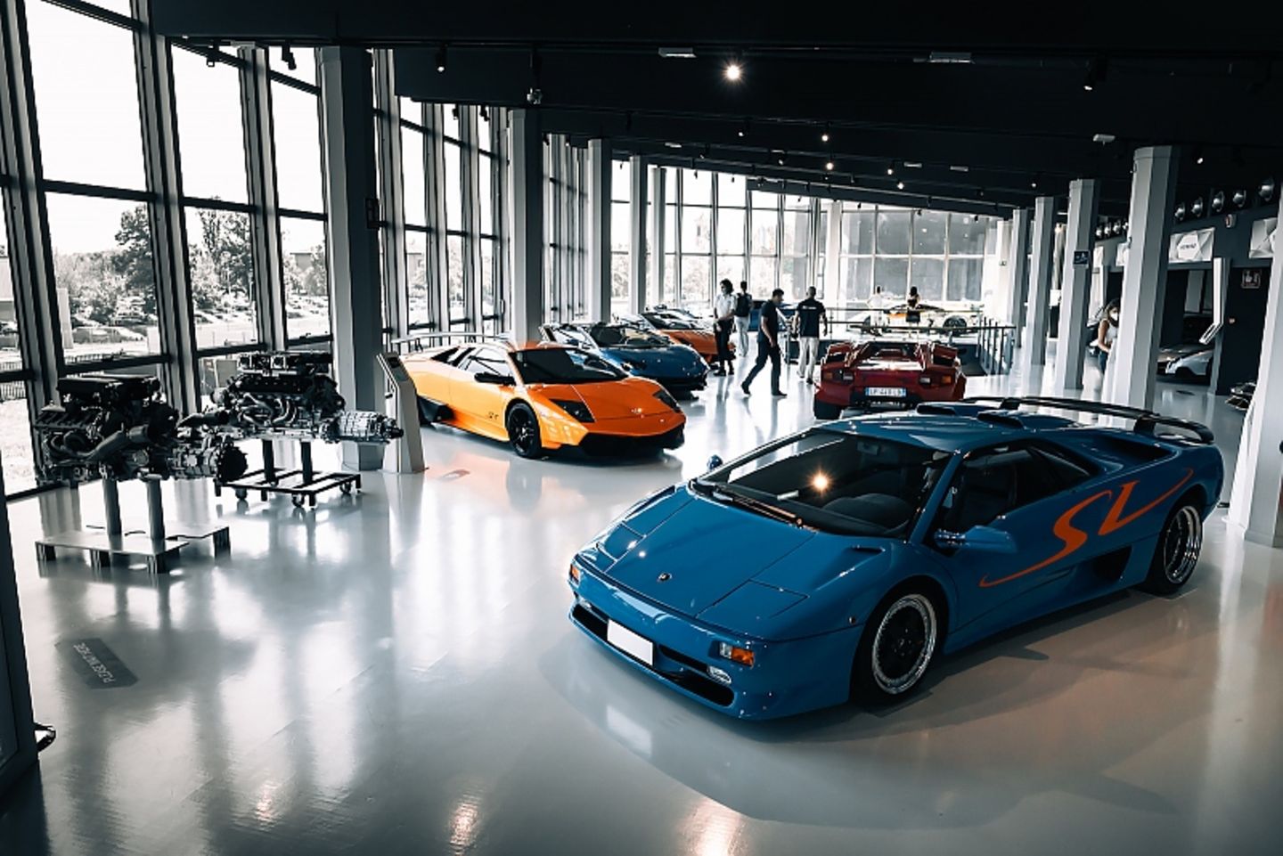 Lamborghini V12