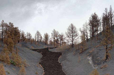 Lavafluss in den Bergen