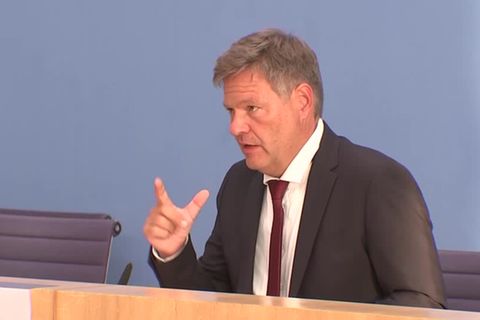 Energiekrise: Habeck zur AKW-Reserve: Vertretbar wie notwendig