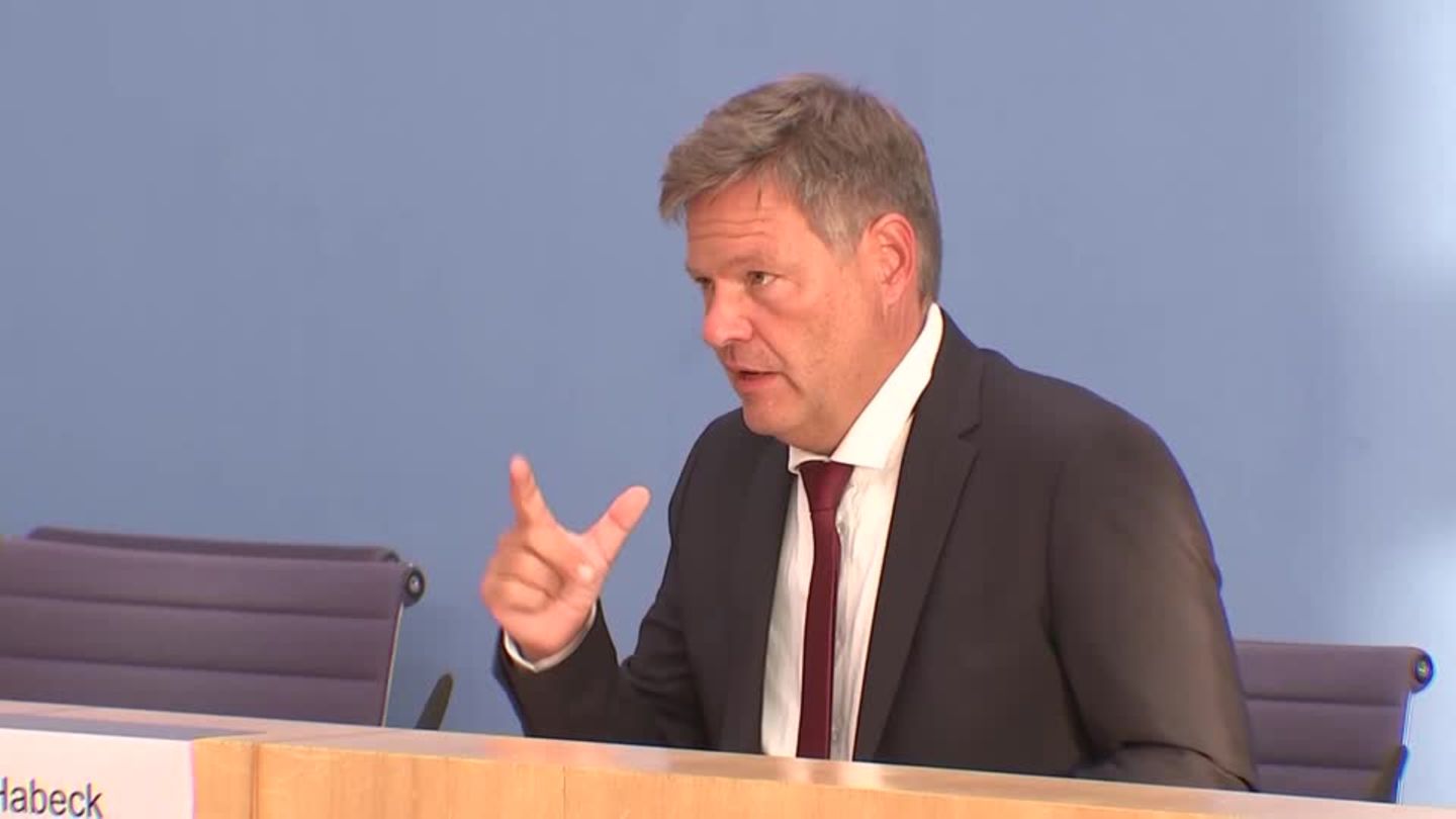 Energy crisis: Habeck on the nuclear power reserve: justifiable as necessary (video)