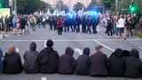 Straßenblockade durch linke Aktivisten