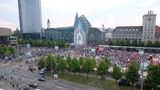 Strikte Trennung von Rechts und Links auf dem Augustusplatz