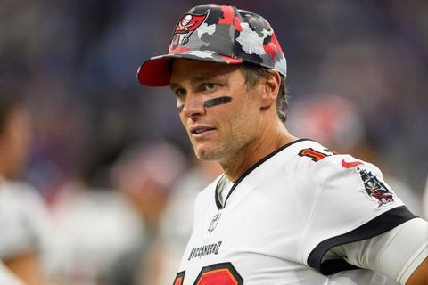 Tom Brady im August 2022 auf dem Football Feld 