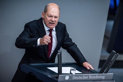 Bundeskanzler Olaf Scholz in der Generaldebatte im Bundestag