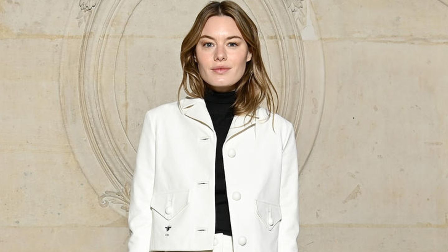 Camille Rowe