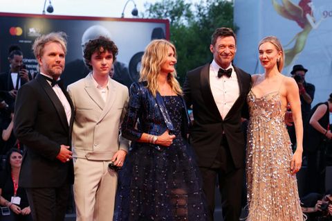 Florian Zeller, Zen McGrath, Laura Dern, Hugh Jackman and Vanessa Kirby bei der Premiere von "The Son" in Venedig