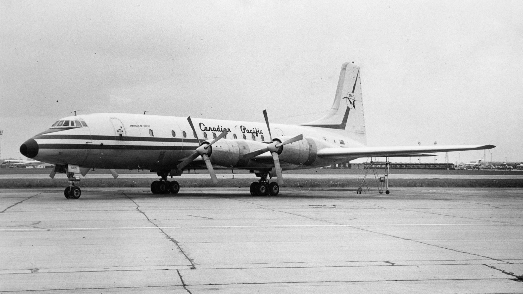 Ein Flugzeug der Canadian Pacific Bristol Britannia