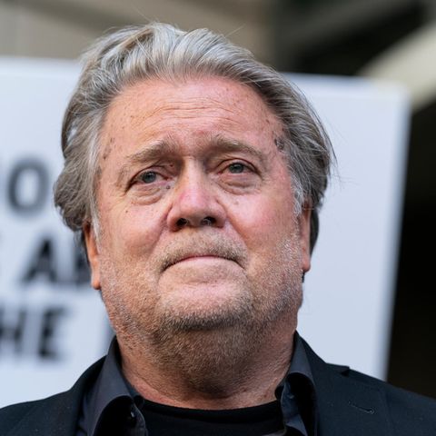 Steve Bannon muss sich wieder vor Gericht verantworten