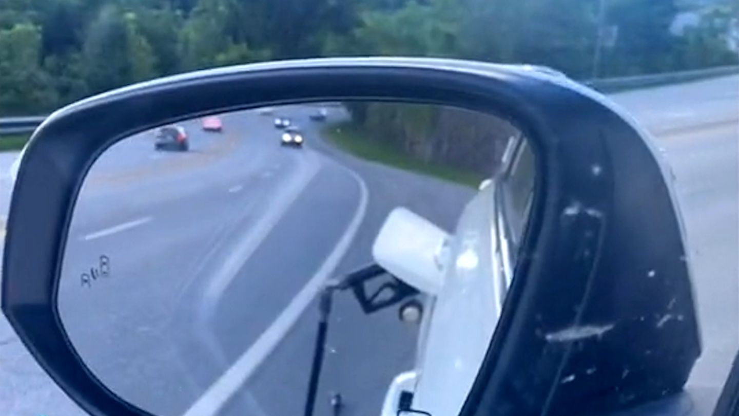 Curious video on TikTok: Woman forgets the nozzle in the tank
