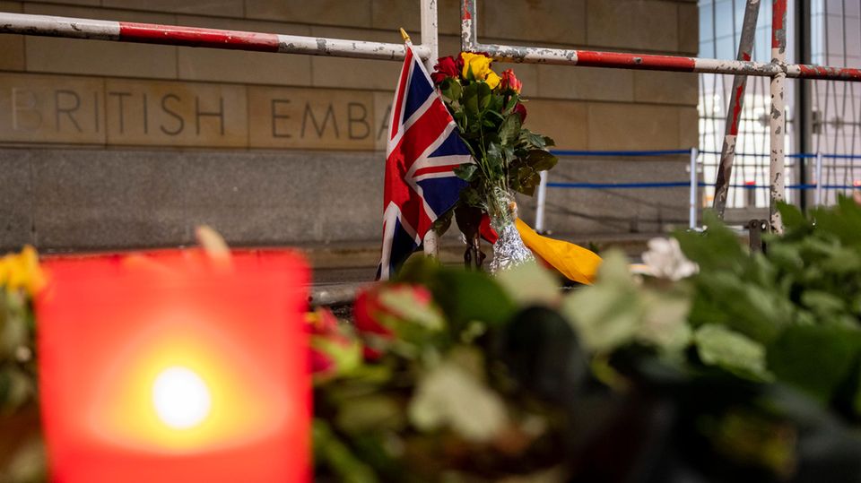 Impressionen im Video: Weltweite Trauer um Queen Elizabeth