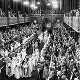 8251 Krönungsgäste