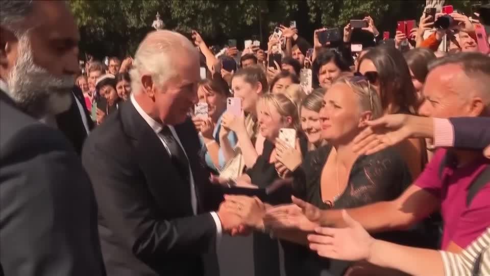 Video: Jubel für König Charles Video: Jubel für König Charles