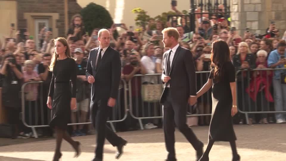 Trauer um die Queen: Zeichen der Einheit: William und Kate treten mit Harry und Meghan auf