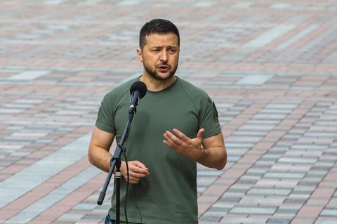 Wolodymyr Selelnskyj wendet sich mit Gedicht an Russland