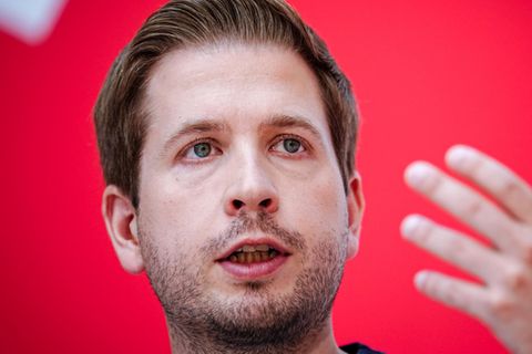 SPD-Generalsekretär Kevin Kühnert über den Ukraine-Krieg und deutsche Panzerlieferungen