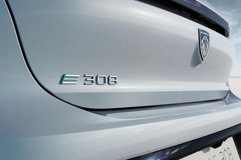 Peugeot e-308