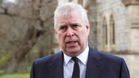 Trauerzug für die Queen: Prinz Andrew wird von Mann beleidigt
