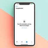 Fotos sperren  Auch wenn man gerne seine Fotos zeigt: Einige Bilder sind nicht für andere Augen bestimmt. Zwar lassen sich Bilder bereits länger aus dem Hauptalbum entfernen, das Album "Versteckte Bilder" war aber für jeden einsichtbar, der das Gerät in der Hand hielt. Mit iOS 16 lassen sich nun einzelne Ordner per Gesichtserkennung sperren. Der versteckte Ordner und die gelöschten Bilder sind bereits automatisch vor neugierigen Blicken geschützt.