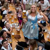 Die Tücken der Wiesn: Dirndl-Code auf dem Oktoberfest in München