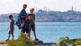 Voller Aufregung und mit großem Staunen ging es auch – im Hintergrund unschwer zu erkennen – nach Istanbul