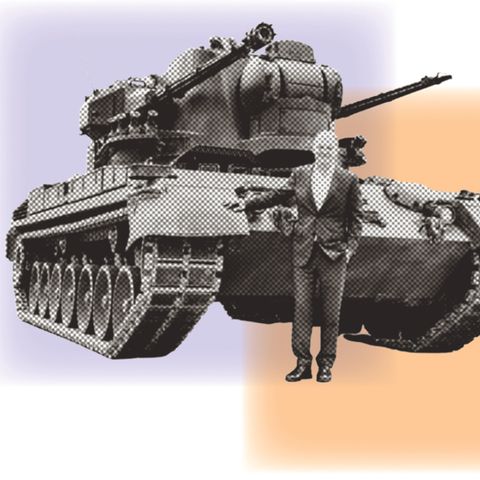 Bundeskanzler Olaf Scholz steht vor einem Gepard Panzer