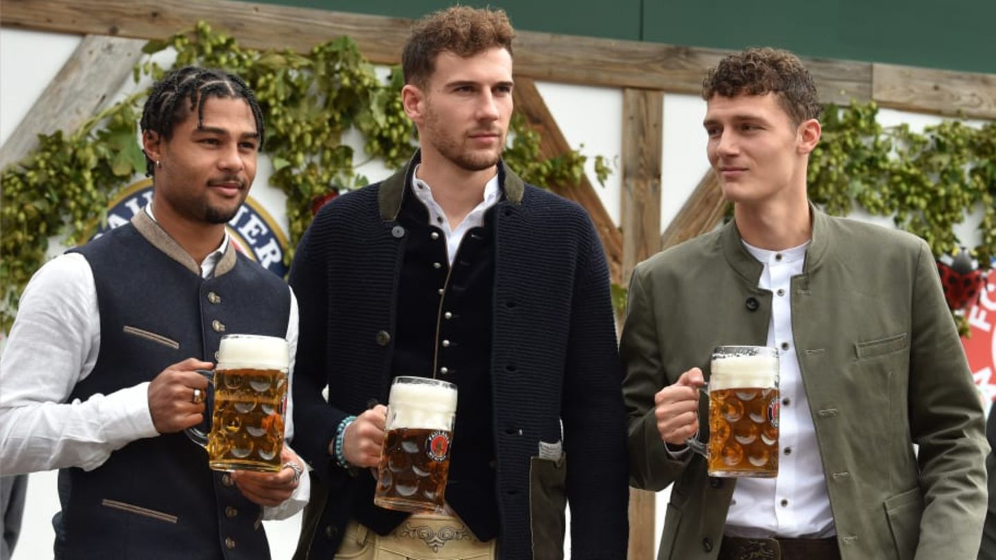 FBL-GER-BUNDESLIGA-BAYERN-MUNICH-OKTOBERFEST