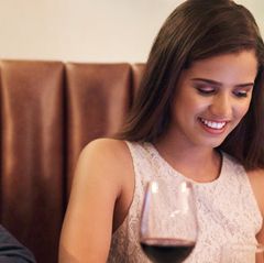 Wenn das Date schiefläuft, fühlt sich das selten gut an (Symbolbild)