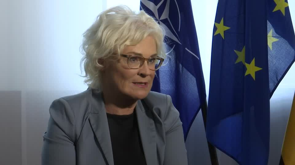 Video: Lambrecht: Wissen nicht, wie die Russen reagieren werden