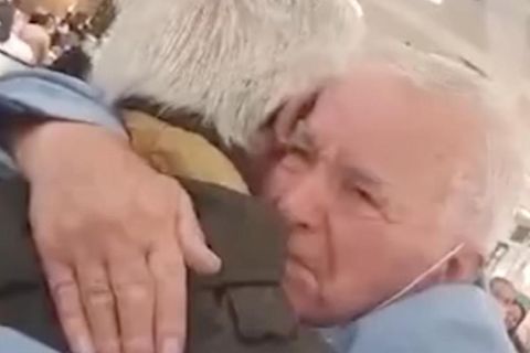 Emotionaler Moment: Nach 77 Jahren sehen sich Brüder endlich wieder