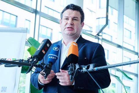 Sieht das Bürgergeld als "ein starkes Signal für Sicherheit und mehr Respekt": Bundesarbeitsminister Hubertus Heil (SPD)