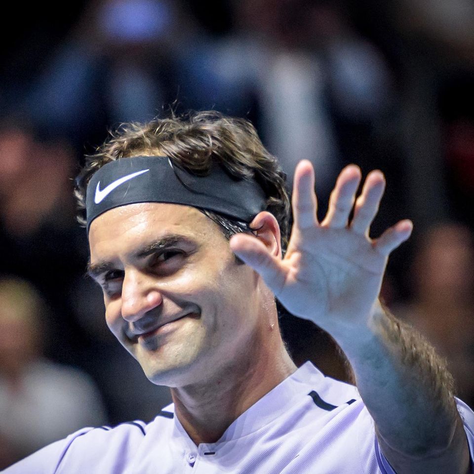 Rogerer Federer winkt