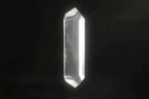 Das von China neuentdeckte Mineral Changesit-(Y)