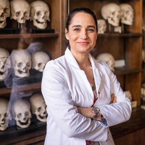 Die Hautärztin und Bestsellerautorin Yael Adler in der Berliner Charité
