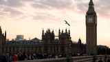 Die Warteschlange vor der Westminster Hall und dem Sarg von Queen Elizabeth II.