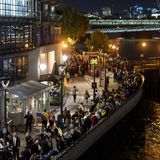Die Warteschlange vor der Westminster Hall und dem Sarg von Queen Elizabeth II.