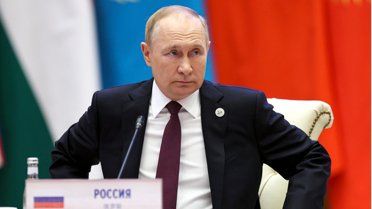 How Vladimir Putin is trying to appease India and China