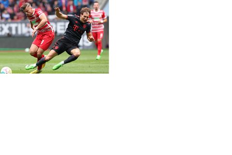 Leon Goretzka, Ermedin Demirovic