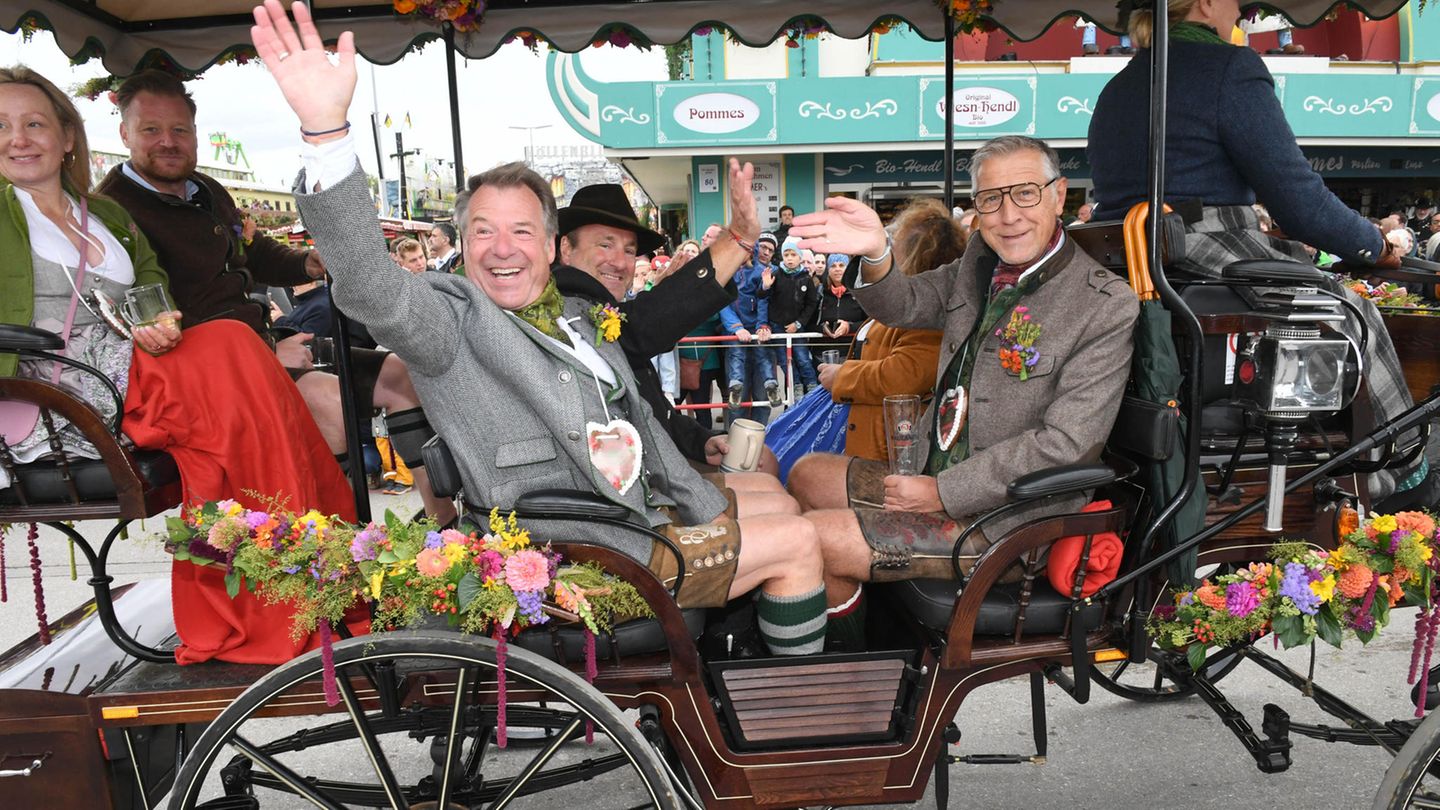 Der Schlagersänger Patrick Lindner (l) und Peter Schäfer (r)