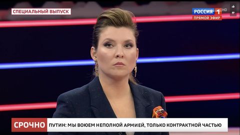 Die Propagandistin Olga Skabejewa im Studio der Sendung "60 Minuten", die in Russland fünf Stunden am Tag ausgestrahlt wird